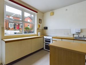 Kitchen alternative view- click for photo gallery